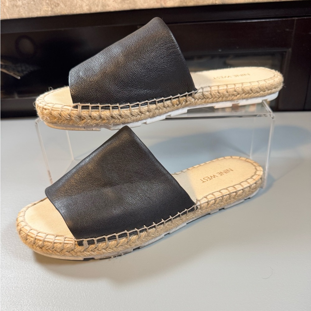 Nine West Women's Davinia Espadrille Flat Black Leather Top 8 1/2M